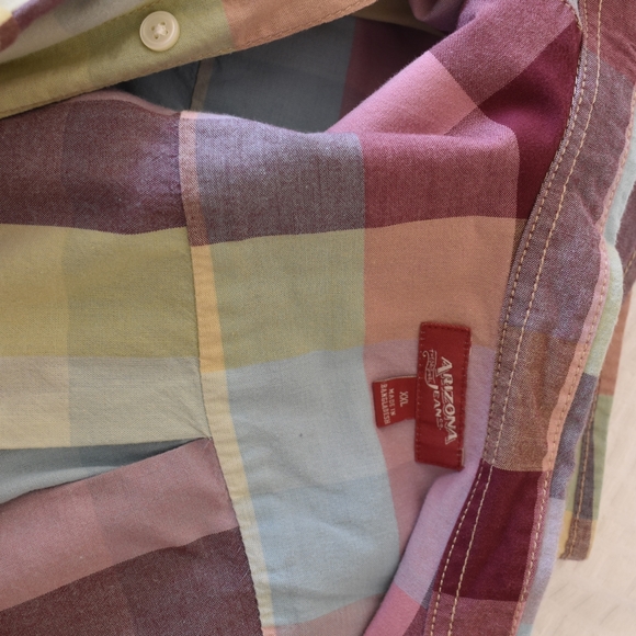 Bundle of 2 Arizona Shirts - Picture 2 of 5